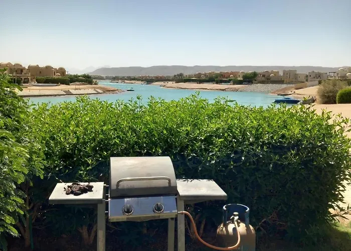 Peaceful & Bright Lagoon Escape - Shared Infinity Pool - 1br - Sabina, El Gouna
